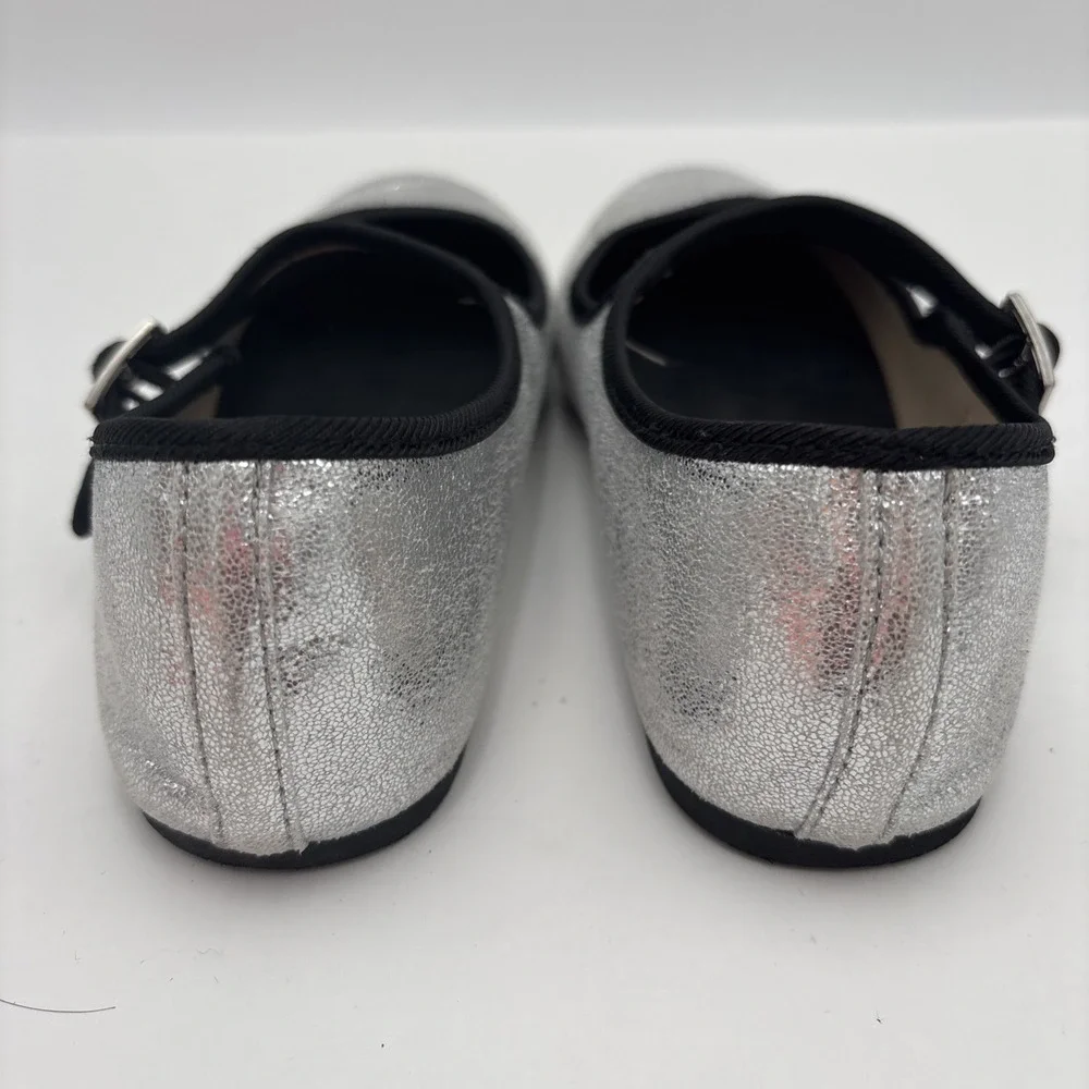 BCBG‎ Girls Silver Buckle Mary Jane Flats Girls Round Toe Low Top Rubber Sole